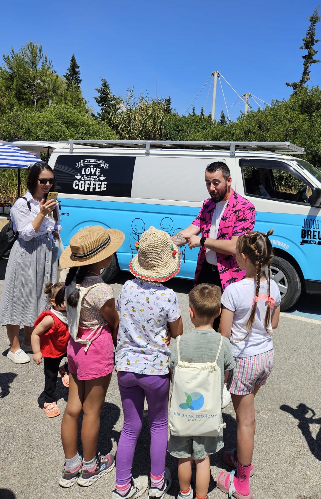 Close Up Magic for All the family at Eco hive
