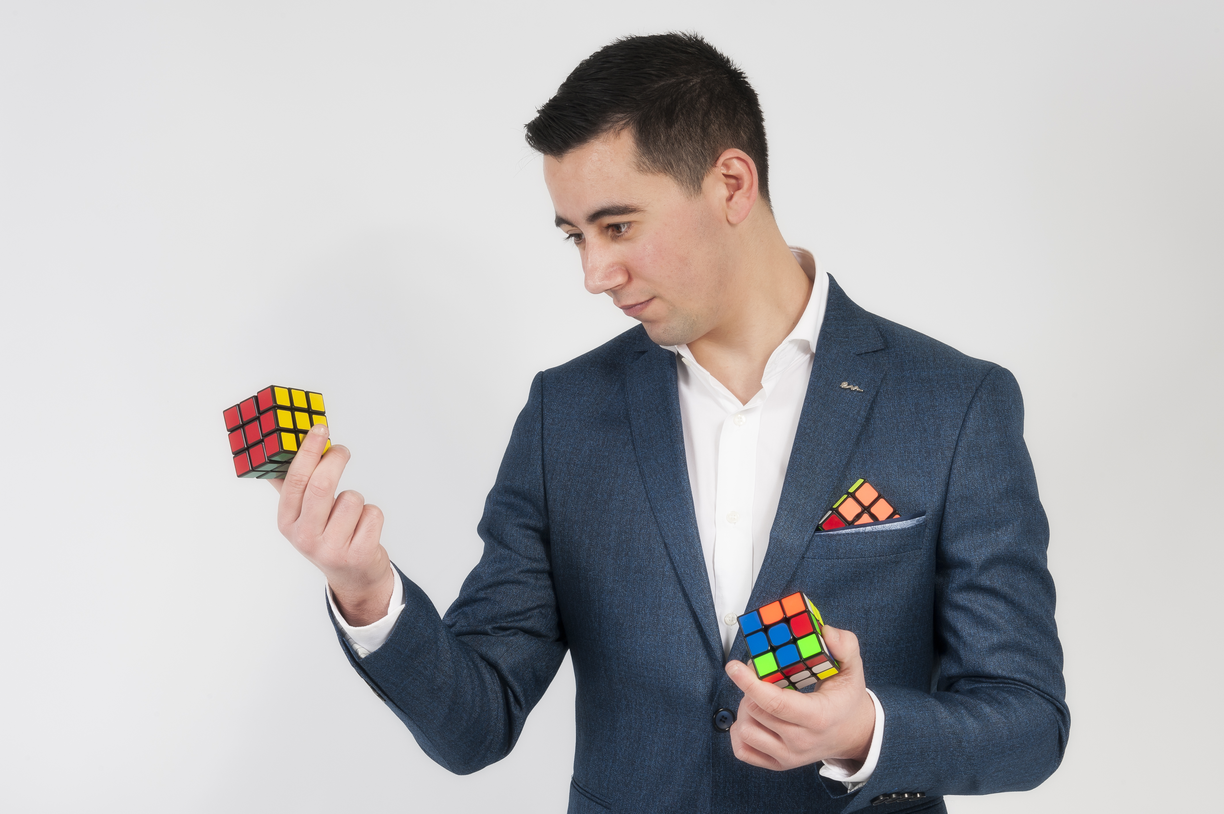 Gwilym Bugeja Rubik Cube Magician in Malta